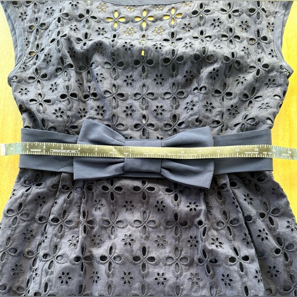 Nanette Lepore Navy Eyelet Dress With Bow Belt Sz 8 ECU - Picture 7 of 16